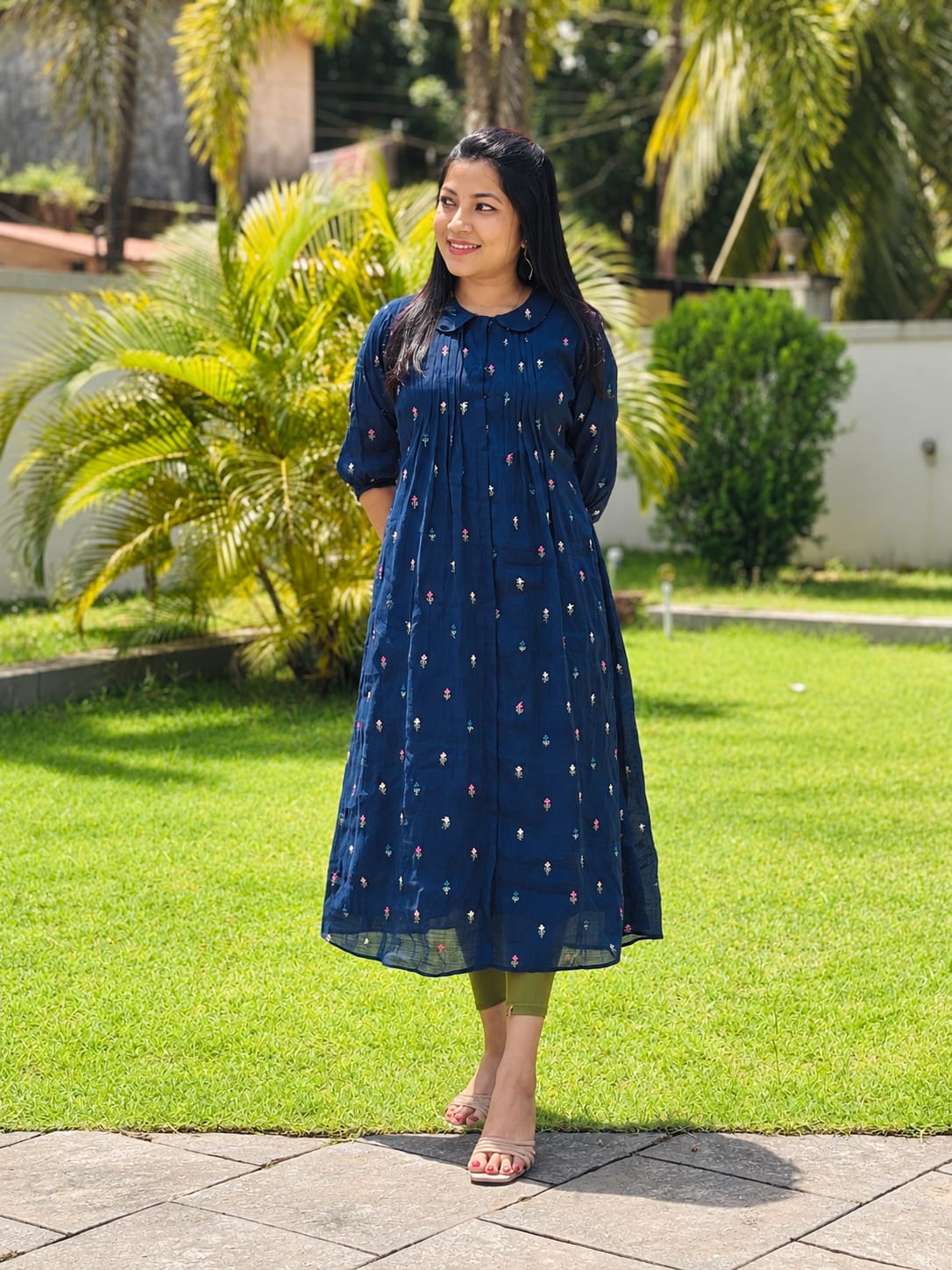 Navy Bloom