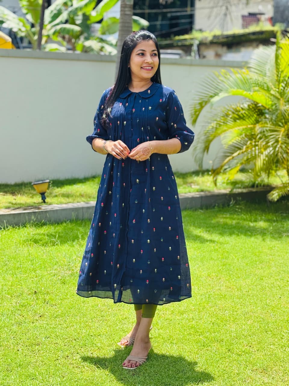 Navy Bloom