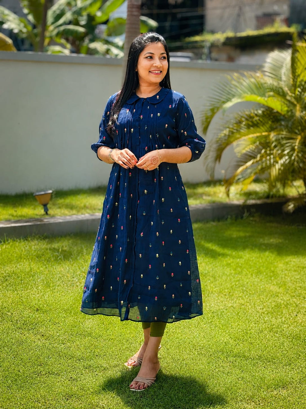 Navy Bloom